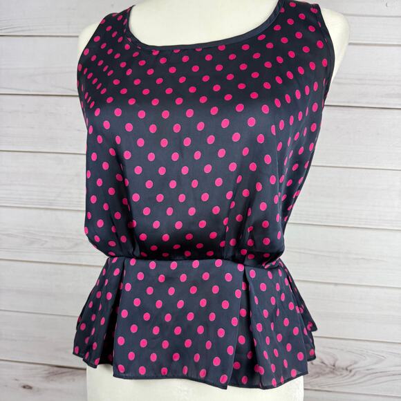 Violet and Claire Sleeveless Polka Dot Scoop Neck Button Back blouse Women’s S - Picture 2 of 4